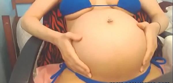  Pregnant Camgirl Flashing Huge Belly And Titties